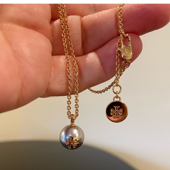 Tory Burch Jewelry - Tory Burch Authentic Timeless Classic Luxe Preppy Gray Pearl Chain Necklace